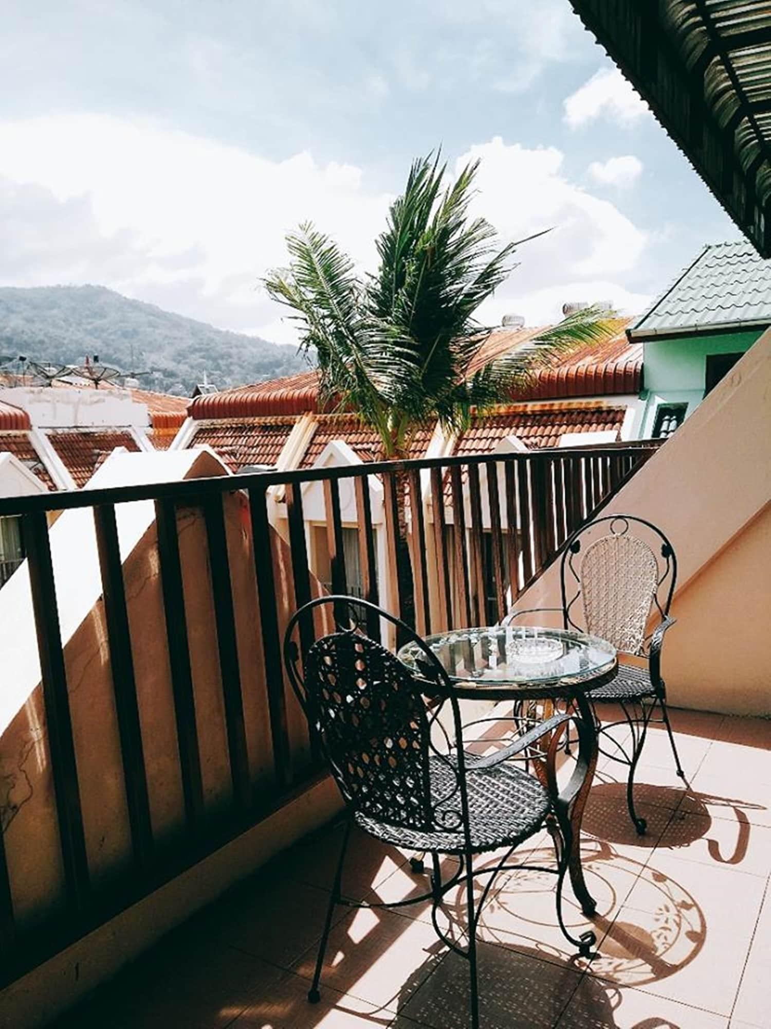 Boomerang Inn Phuket Ngoại thất bức ảnh