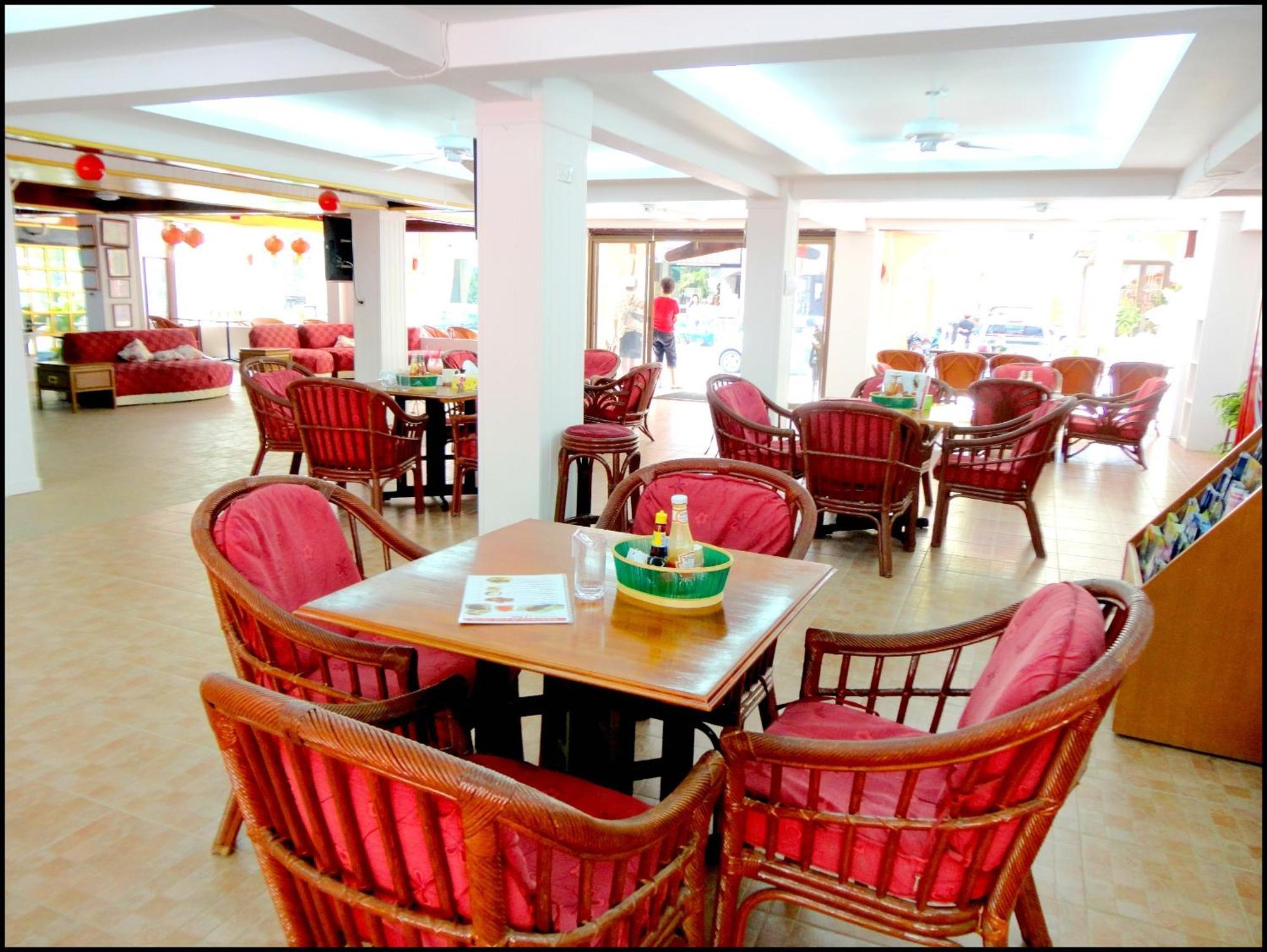 Boomerang Inn Phuket Ngoại thất bức ảnh