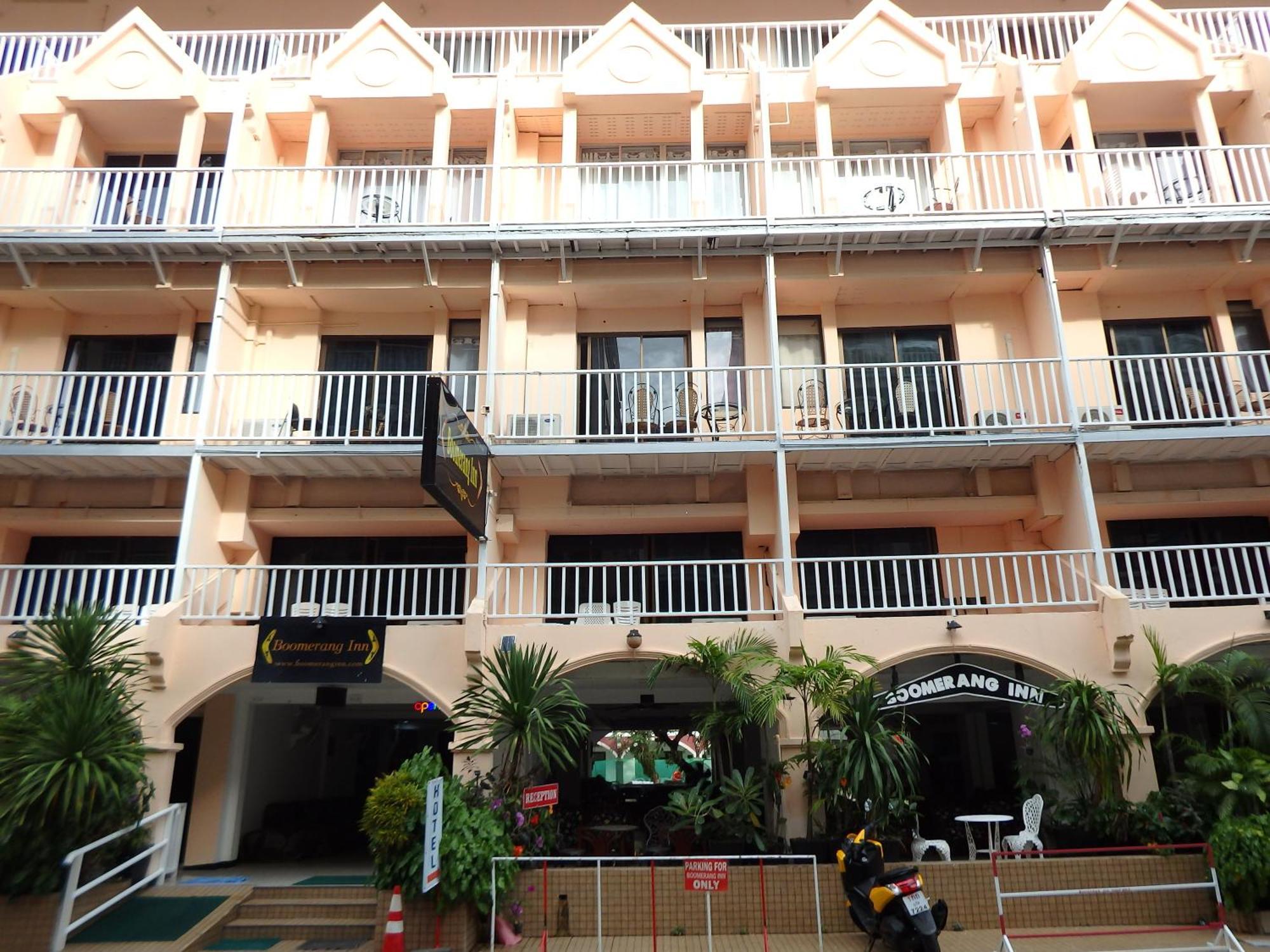 Boomerang Inn Phuket Ngoại thất bức ảnh