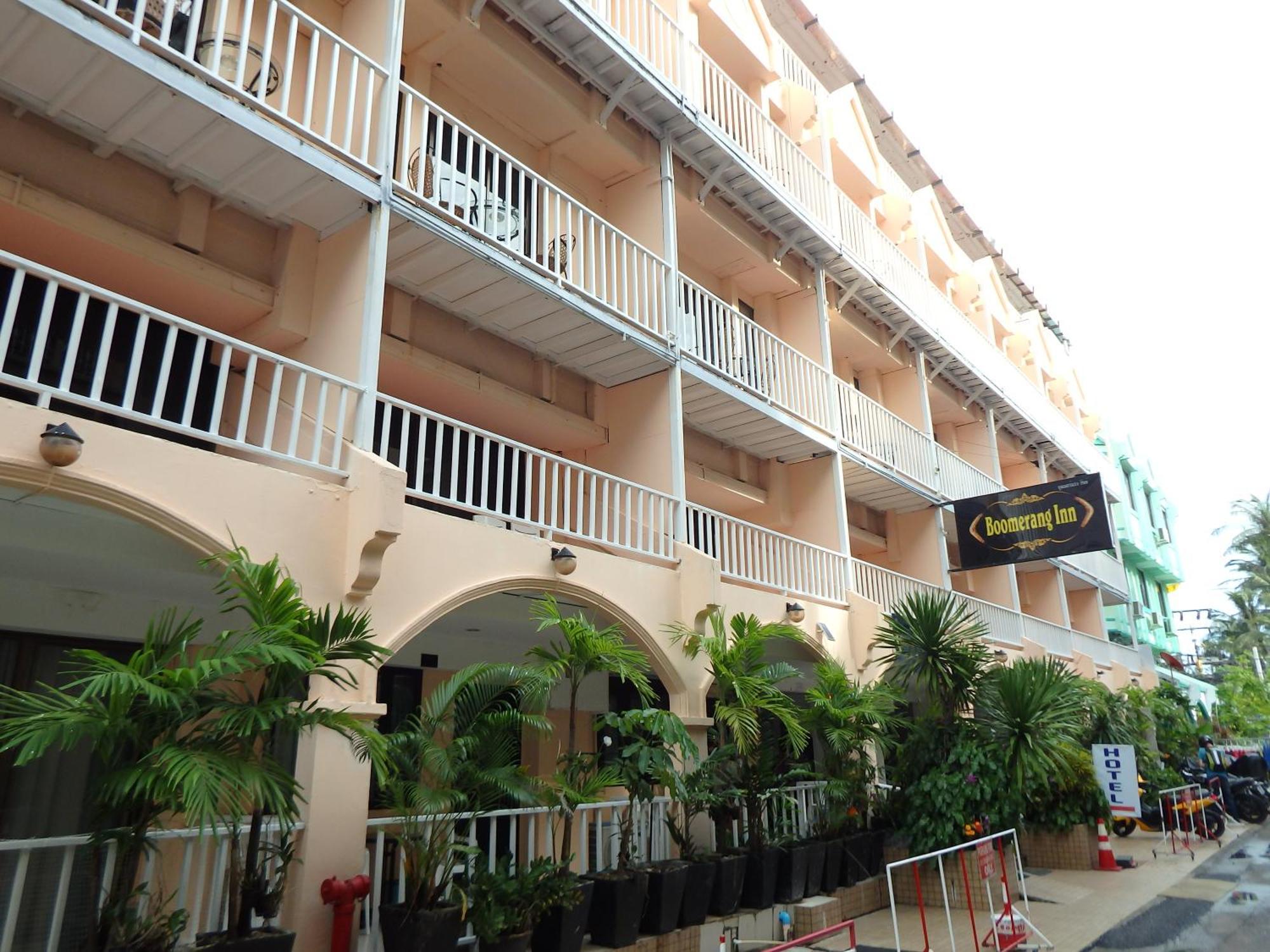 Boomerang Inn Phuket Ngoại thất bức ảnh