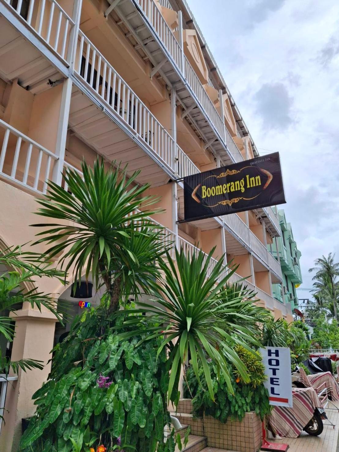 Boomerang Inn Phuket Ngoại thất bức ảnh