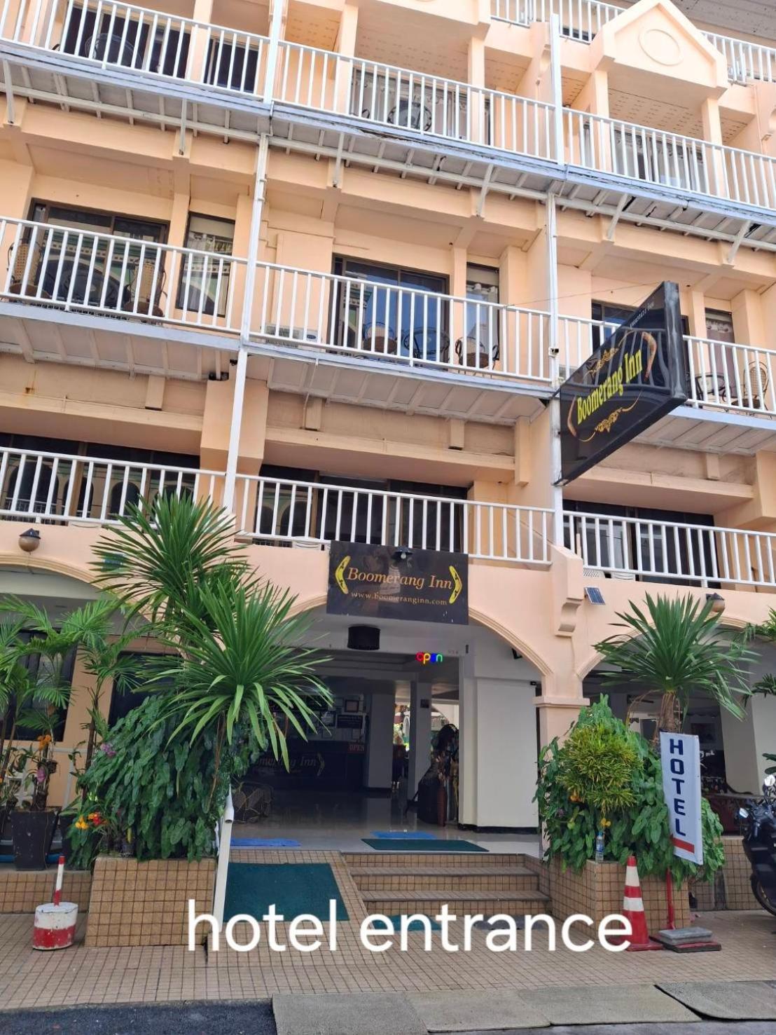 Boomerang Inn Phuket Ngoại thất bức ảnh