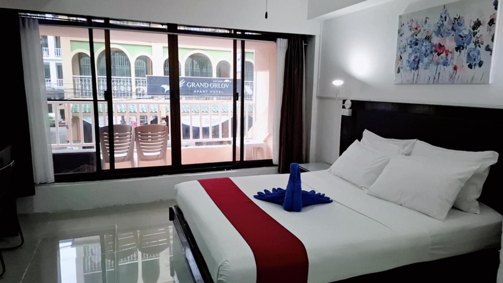 Boomerang Inn Phuket Ngoại thất bức ảnh