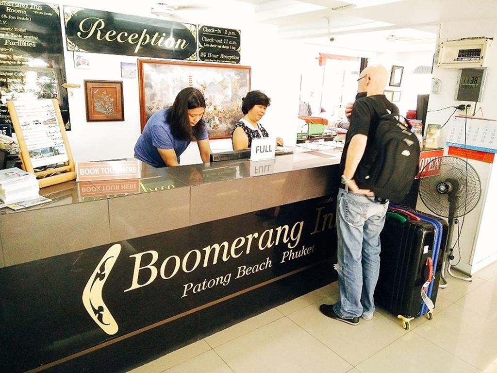 Boomerang Inn Phuket Ngoại thất bức ảnh