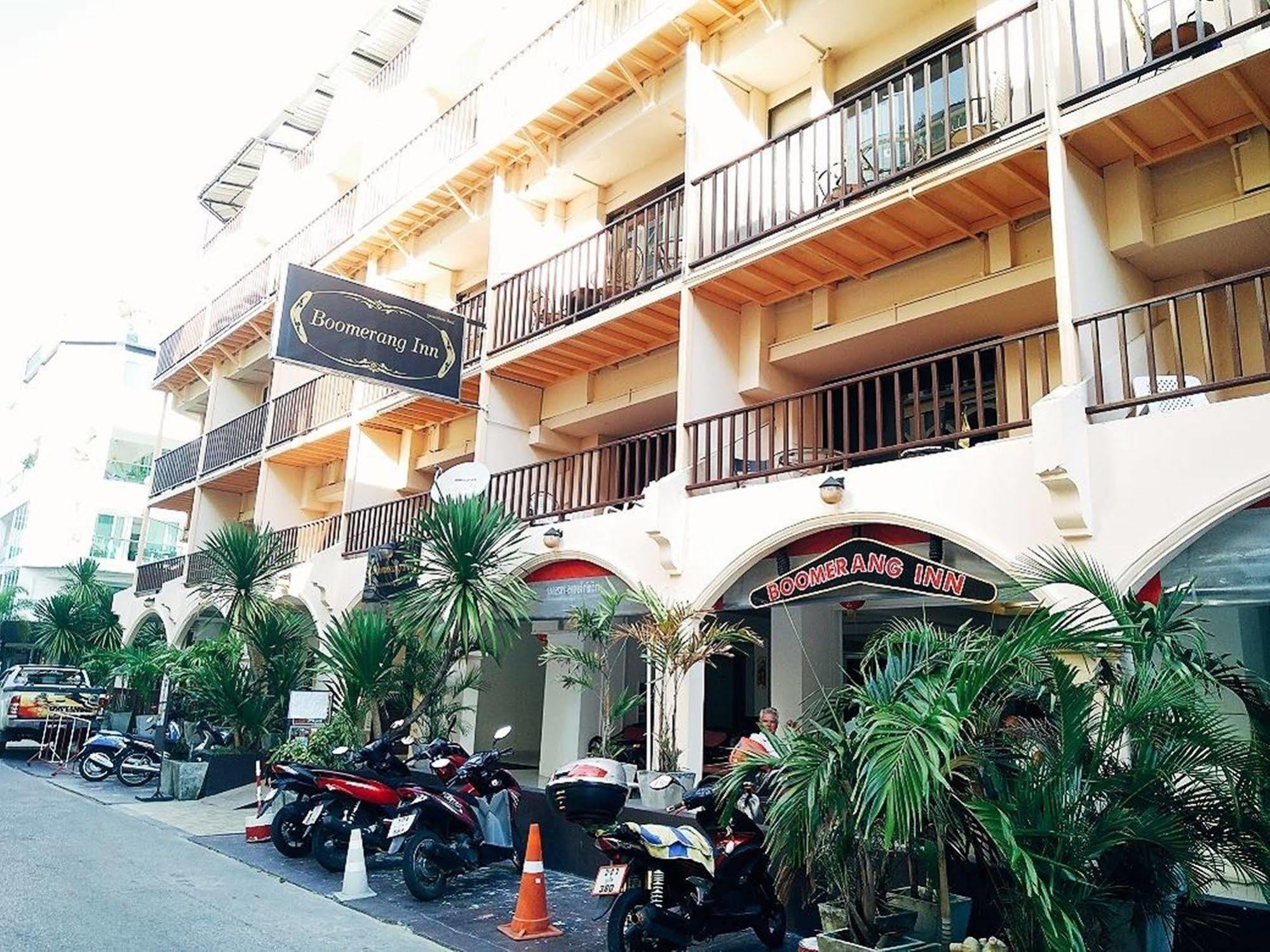 Boomerang Inn Phuket Ngoại thất bức ảnh
